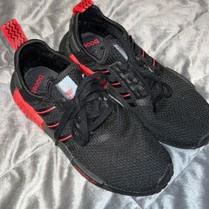 NMD R1 Core black red